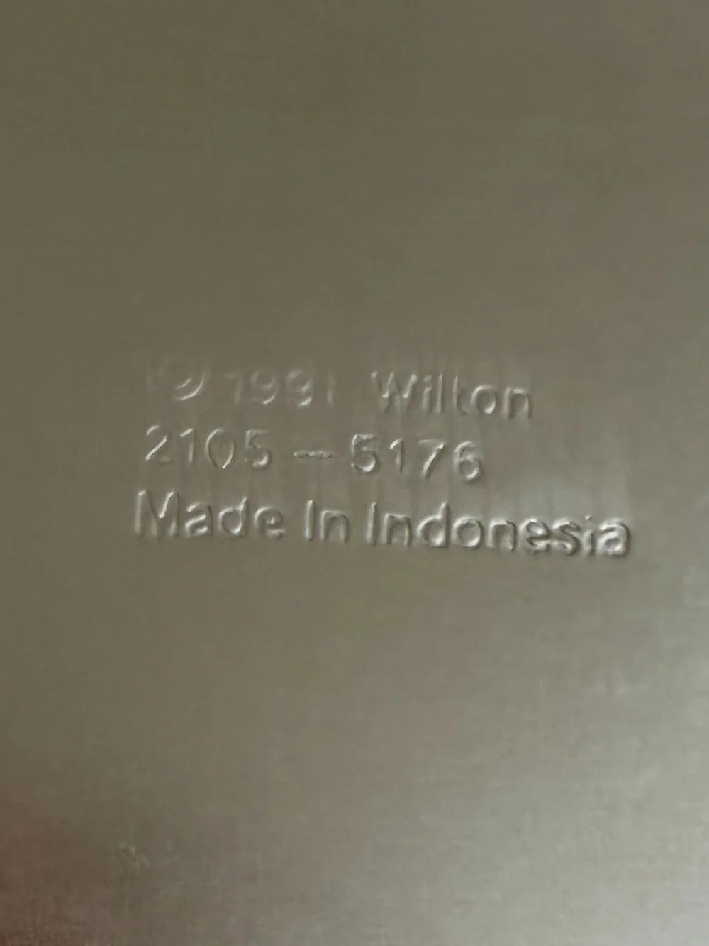 S/2 WILTON Heart Shape Metal 10” Cake Pans Mold Tins